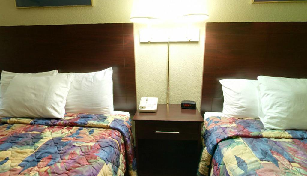Americas Best Value Inn Newton Szoba fotó