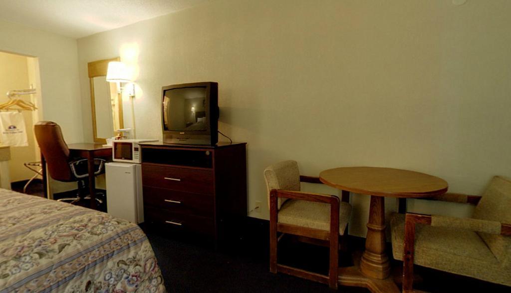 Americas Best Value Inn Newton Szoba fotó